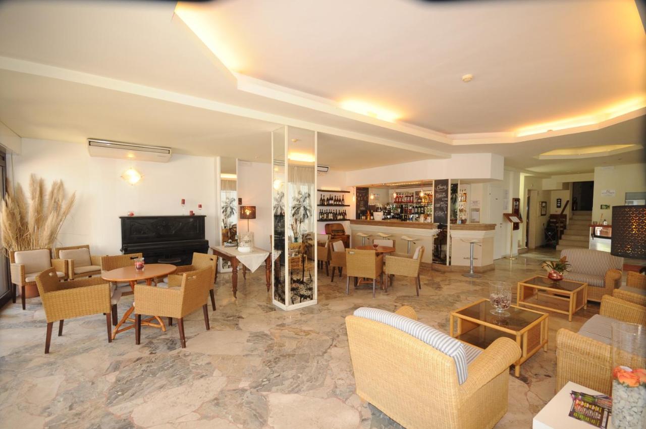 Hotel Avana Fronte Mare Ριτσόνε Εξωτερικό φωτογραφία