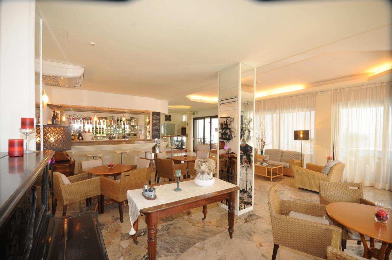 Hotel Avana Fronte Mare Ριτσόνε Εξωτερικό φωτογραφία